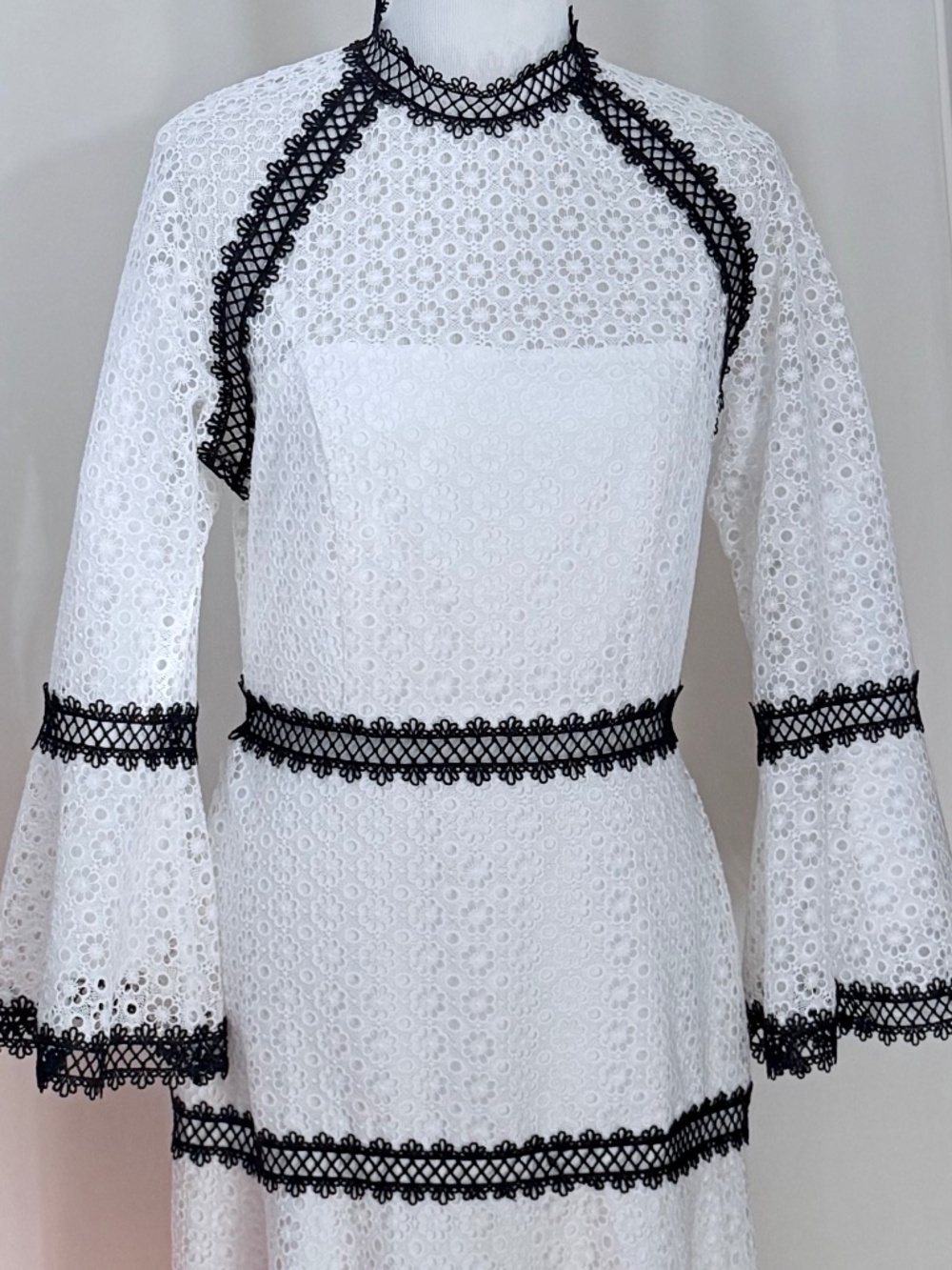NWOT White Eyelet Embroidery Midi Dress: Keepsake the Label, Size 8